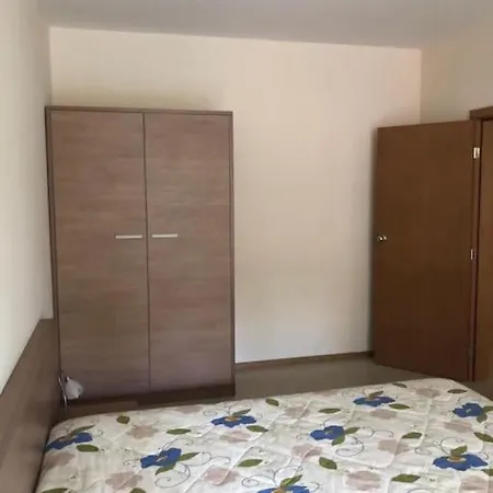 One Bedroom In Complex Apartament *